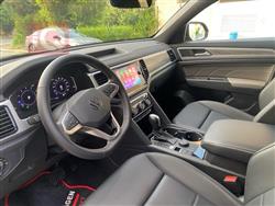 ڤۆڵکسواگن ئەتڵەس کرۆس سپۆرت